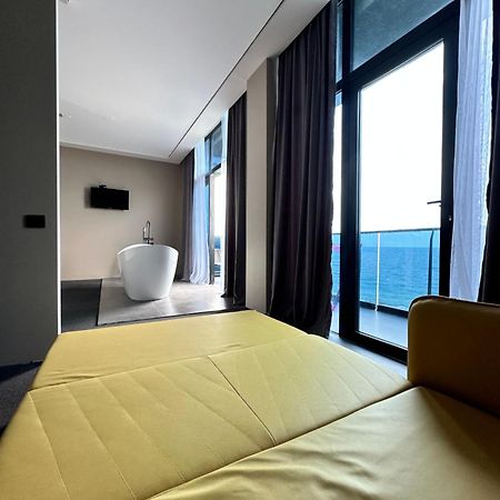 Hotel Black Sea Kobuleti ภายนอก รูปภาพ