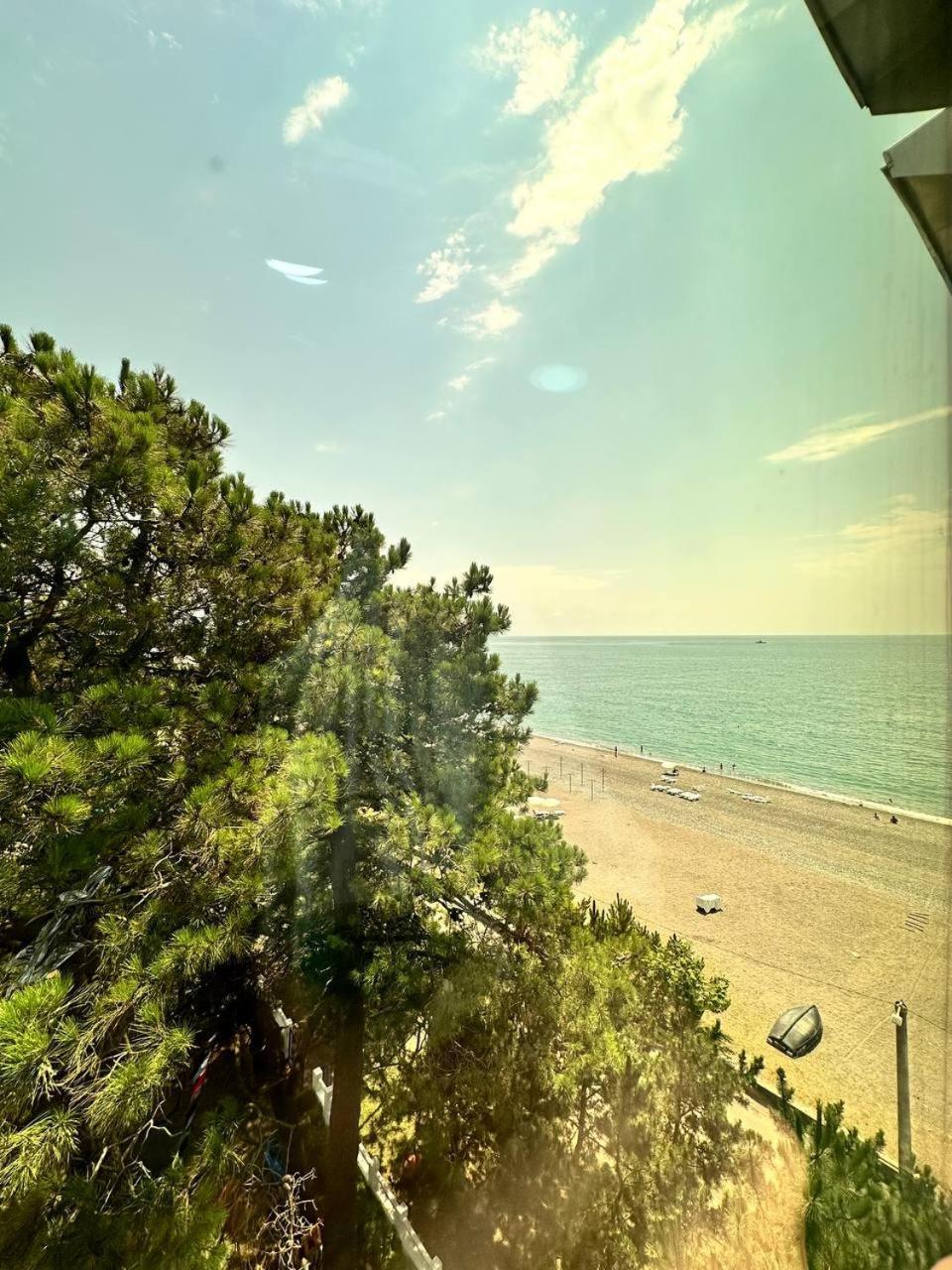 Hotel Black Sea Kobuleti ภายนอก รูปภาพ
